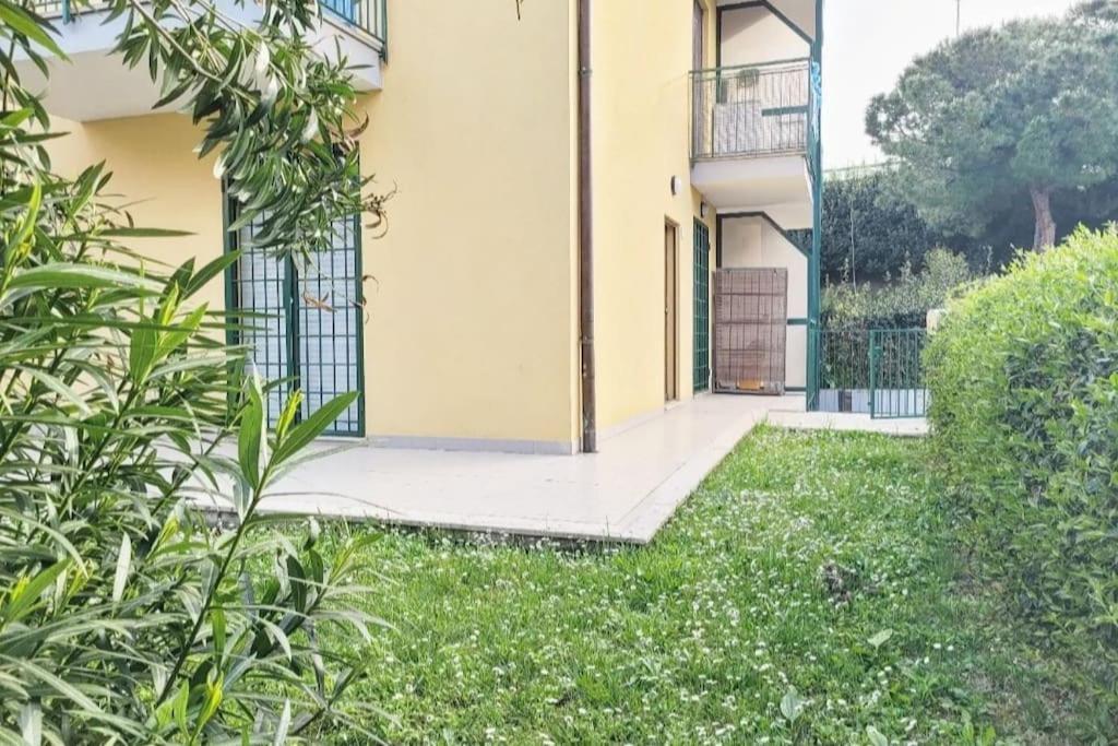 Ancona Appartamento Con Giardino Екстериор снимка